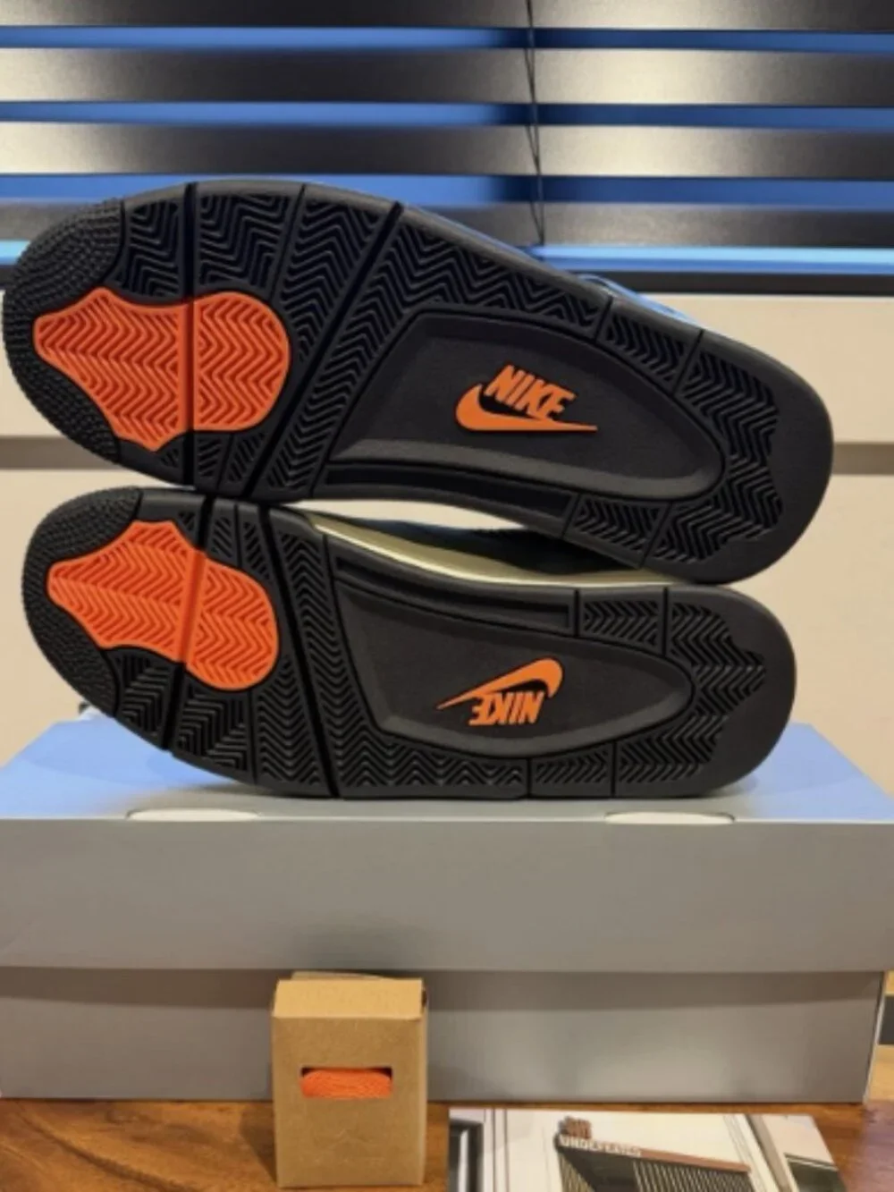 Air Jordan 4 x Undefeated (2025)